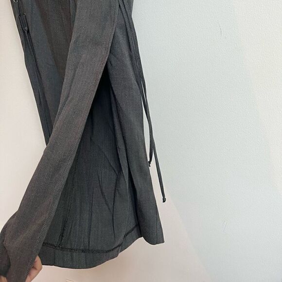 Cache Women's Mid Rise Open Side Legs with Crisscross String Gray Capri Pants L - Picture 3 of 6